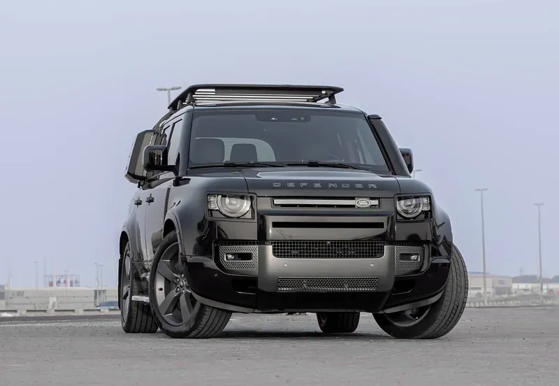 Land Rover Defender 2024